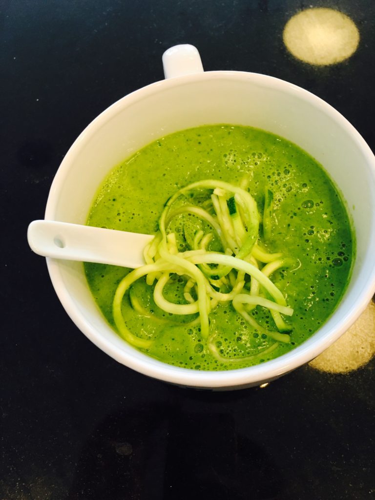 Spinach soup with zoodles